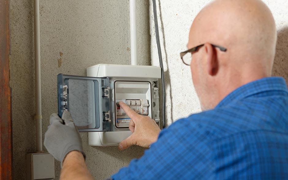 taux horaire électricien Gennevilliers